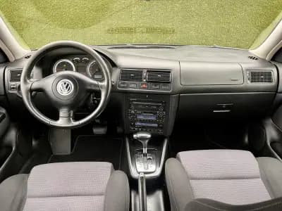 Vendo Volkswagen Golf 2002 - 5900 EUR, 257000 km - AUTO.MOTO.pt