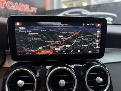 Vendo Mercedes-Benz GLC 300 2021 - 46900 EUR, 129900 km - AUTO.MOTO.pt