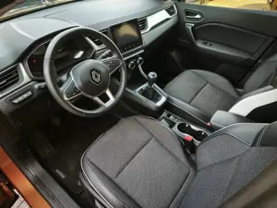 Vendo Renault Captur 2022 - 18900 EUR, 28032 km - AUTO.MOTO.pt