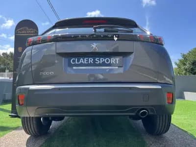 Vendo Peugeot 2008 2021 - 16500 EUR, 170000 km - AUTO.MOTO.pt