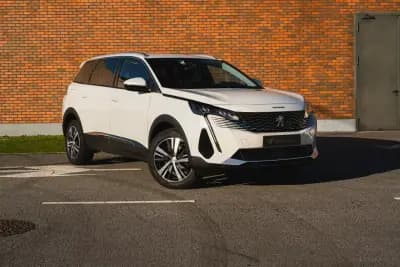 Vendo Peugeot 5008 2021 - 24000 EUR, 115000 km - AUTO.MOTO.pt