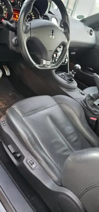 Vendo Peugeot RCZ 2011 - 15900 EUR, 68562 km - AUTO.MOTO.pt