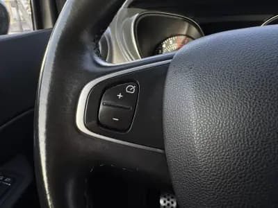 Vendo Renault Captur 2018 - 14500 EUR, 48000 km - AUTO.MOTO.pt