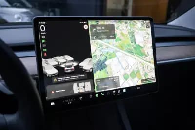 Vendo Tesla Model 3 2023 - 31999 EUR, 67000 km - AUTO.MOTO.pt