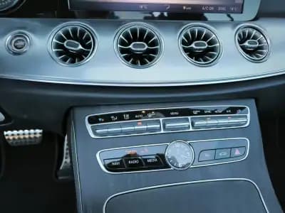 Sell Mercedes-Benz E 220 2018 - 39950 EUR, 113634 km - AUTO.MOTO.pt