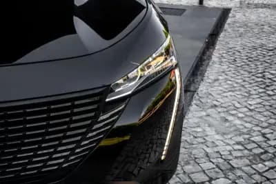 Vendo Peugeot 308 SW 2023 - 23790 EUR, 59725 km - AUTO.MOTO.pt