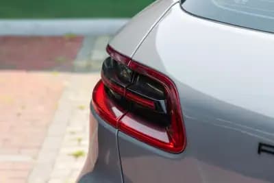 Sell Porsche Macan 2015 - 43900 EUR, 152799 km - AUTO.MOTO.pt