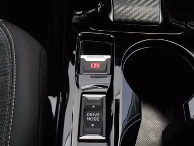 Vendo Peugeot 208 2023 - 29250 EUR, 4874 km - AUTO.MOTO.pt