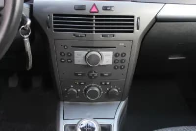 Sell Opel Astra Caravan 2007 - 5500 EUR, 142500 km - AUTO.MOTO.pt