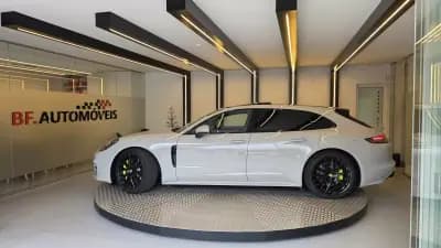 Sell Porsche Panamera Sport Turismo 2024 - 119900 EUR, 45564 km - AUTO.MOTO.pt