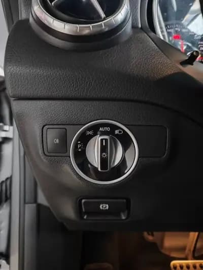 Sell Mercedes-Benz CLA 200 2016 - 20500 EUR, 168500 km - AUTO.MOTO.pt