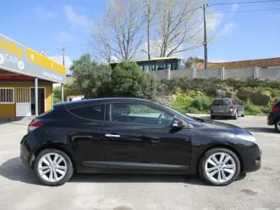 Vendo Renault Mégane Coupe 2010 - 6500 EUR, 219000 km - AUTO.MOTO.pt
