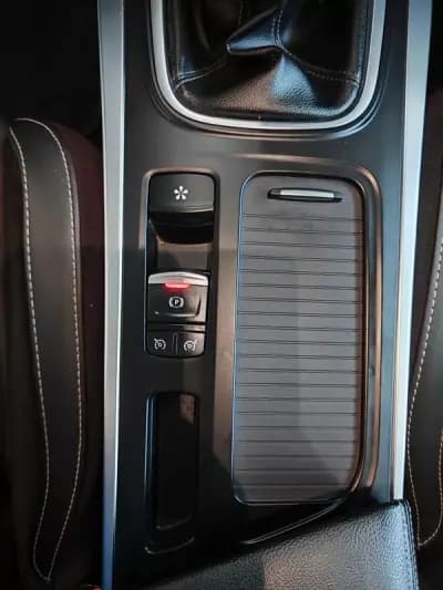 Sell Renault Mégane Sport Tourer 2019 - 13750 EUR, 155000 km - AUTO.MOTO.pt