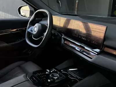 Sell BMW 530e 2025 - 57990 EUR, 22000 km - AUTO.MOTO.pt