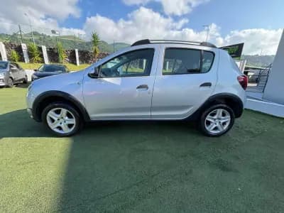 Sell Dacia Sandero 2016 - 11490 EUR, 116835 km - AUTO.MOTO.pt