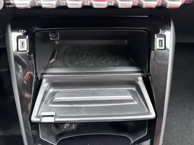 Vendo Peugeot 2008 2021 - 16900 EUR, 130000 km - AUTO.MOTO.pt