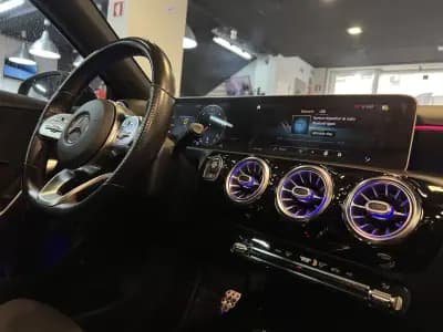 Sell Mercedes-Benz A 180 2018 - 26990 EUR, 180000 km - AUTO.MOTO.pt