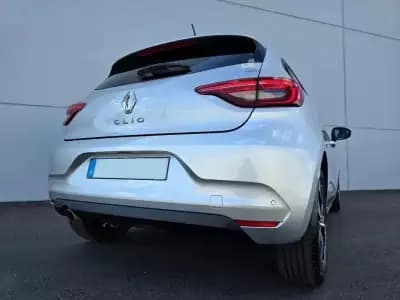 Vendo Renault Clio 2023 - 14900 EUR, 55991 km - AUTO.MOTO.pt