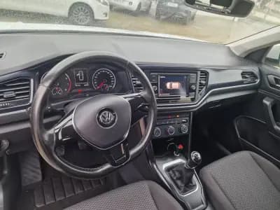 Vendo Volkswagen T-Roc 2019 - 19999 EUR, 115000 km - AUTO.MOTO.pt