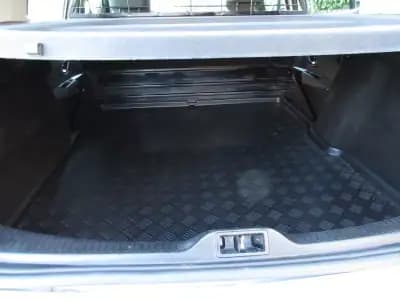 Vendo Renault Mégane 2015 - 8990 EUR, 198000 km - AUTO.MOTO.pt