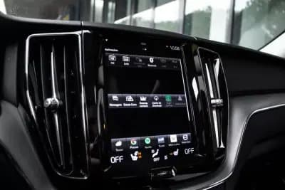 Sell Volvo XC 60 2020 - 36990 EUR, 82194 km - AUTO.MOTO.pt