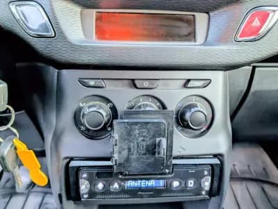 Sell Citroën C3 2011 - 3900 EUR, 270337 km - AUTO.MOTO.pt