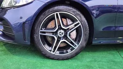 Vendo Mercedes-Benz C 300e 2021 - 21500 EUR, 165000 km - AUTO.MOTO.pt