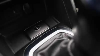 Sell Renault Mégane Sport Tourer 2019 - 16300 EUR, 123000 km - AUTO.MOTO.pt