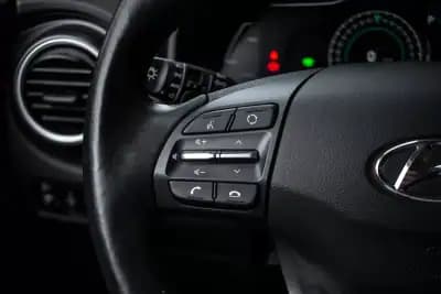 Sell Hyundai Kauai 2021 - 21800 EUR, 47318 km - AUTO.MOTO.pt