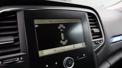 Sell Renault Mégane Sport Tourer 2019 - 16300 EUR, 123000 km - AUTO.MOTO.pt