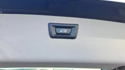 Vendo BMW 320 2018 - 21500 EUR, 131572 km - AUTO.MOTO.pt