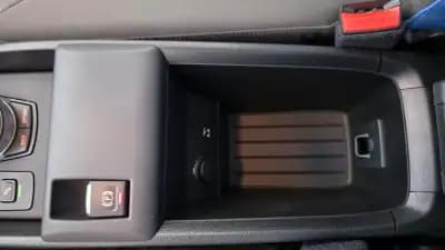 Vendo BMW i3 2022 - 21900 EUR, 91102 km - AUTO.MOTO.pt