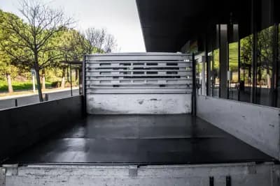 Vendo Ford Transit 2008 - 17900 EUR, 153460 km - AUTO.MOTO.pt