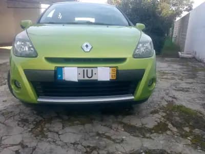 Vendo Renault Clio 2010 - 6500 EUR, 100000 km - AUTO.MOTO.pt