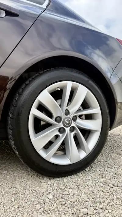 Vendo Opel Insignia 2016 - 13500 EUR, 164000 km - AUTO.MOTO.pt