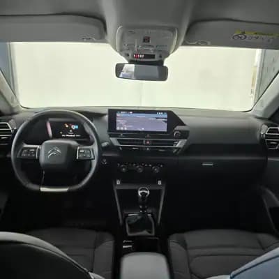 Vendo Citroën C4 2024 - 18950 EUR, 18475 km - AUTO.MOTO.pt