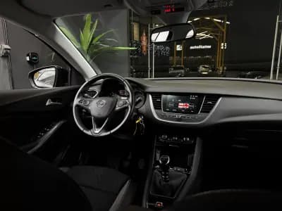 Vendo Opel Grandland X 2021 - 19990 EUR, 113300 km - AUTO.MOTO.pt