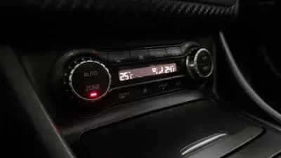 Sell Mercedes-Benz A 180 2013 - 16990 EUR, 236779 km - AUTO.MOTO.pt