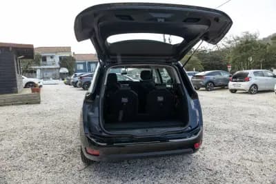 Sell Citroën C4 Spacetourer 2019 - 14550 EUR, 111820 km - AUTO.MOTO.pt