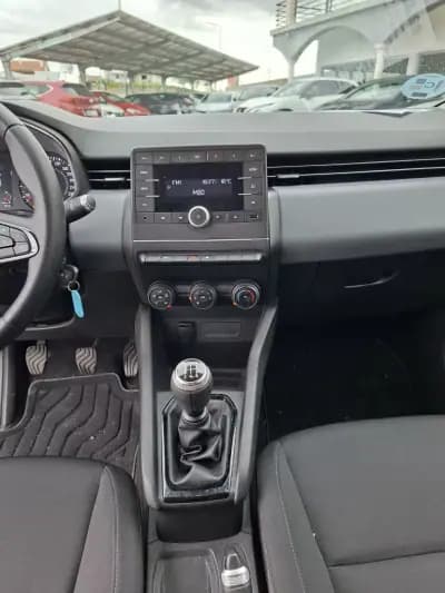 Sell Renault Clio 2020 - 13250 EUR, 54500 km - AUTO.MOTO.pt