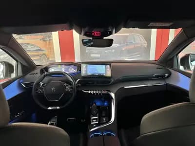 Vendo Peugeot 3008 2021 - 29990 EUR, 73877 km - AUTO.MOTO.pt