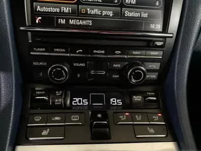 Vendo Porsche 911 2015 - 99900 EUR, 86000 km - AUTO.MOTO.pt