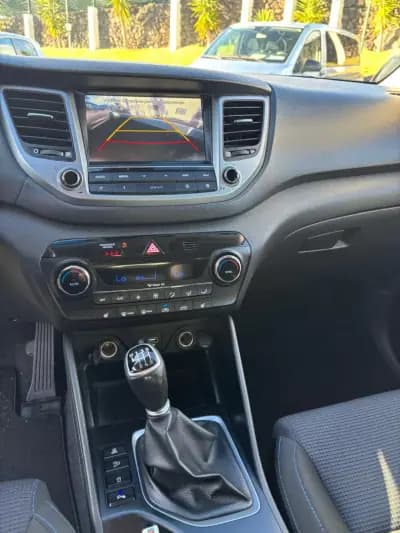 Sell Hyundai Tucson 2016 - 16990 EUR, 22755 km - AUTO.MOTO.pt