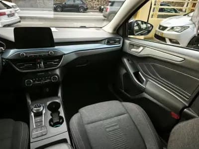 Vendo Ford Focus 2020 - 19900 EUR, 120000 km - AUTO.MOTO.pt