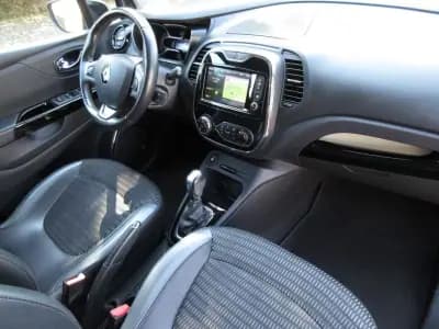 Vendo Renault Captur 2016 - 12990 EUR, 148000 km - AUTO.MOTO.pt