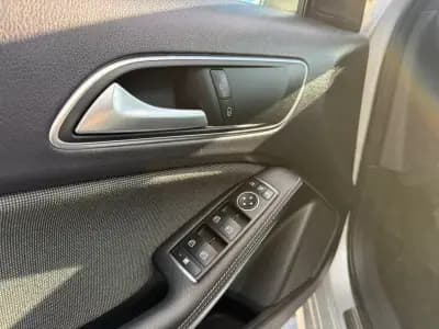 Vendo Mercedes-Benz A 180 2015 - 14250 EUR, 155500 km - AUTO.MOTO.pt