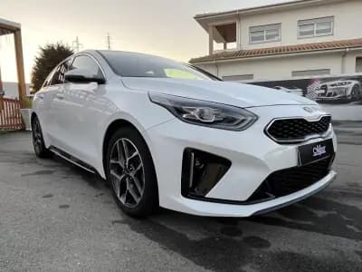 Vendo Kia ProCeed 2022 - 19450 EUR, 92000 km - AUTO.MOTO.pt