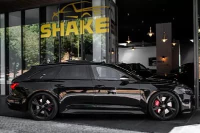 Vendo Audi RS6 Avant 2021 - 114000 EUR, 74634 km - AUTO.MOTO.pt