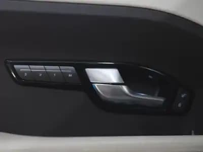 Sell Land Rover Range Rover Evoque 2014 - 19990 EUR, 185000 km - AUTO.MOTO.pt