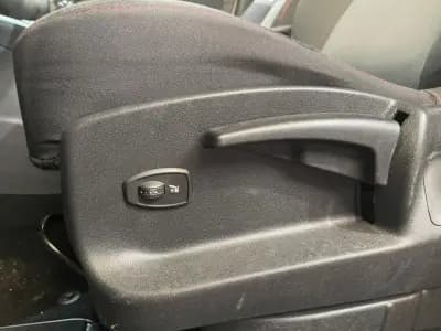 Vendo Renault Grand Scénic 2012 - 8899 EUR, 230000 km - AUTO.MOTO.pt